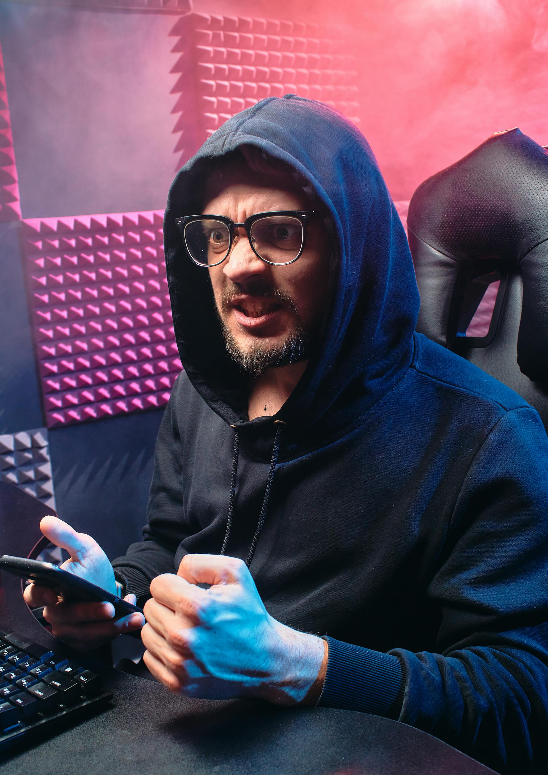 cracked antivirus dangers in 2025